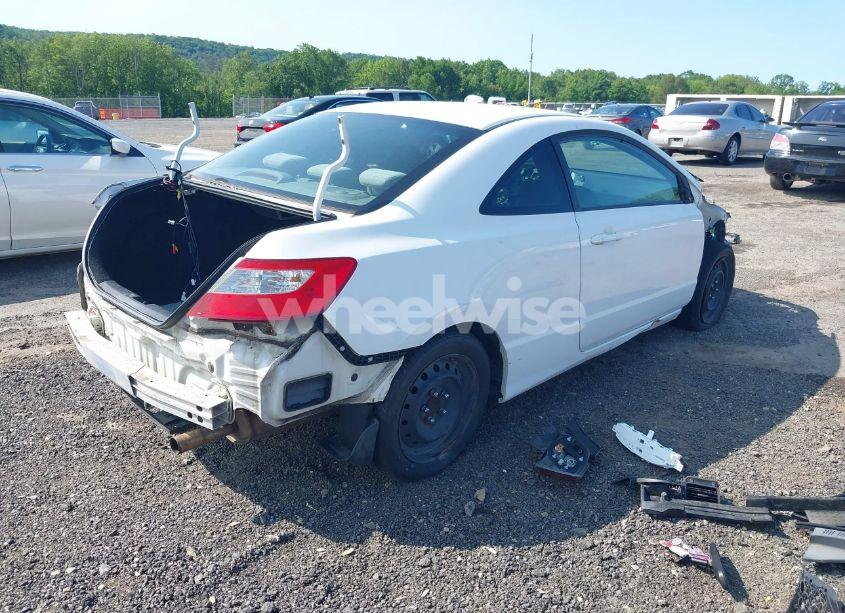 Photo 4 of 2009 Honda Civic LX (VIN 2HGFG12629H527061)