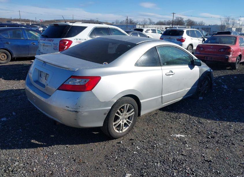 Photo 4 of 2009 Honda Civic LX (VIN 2HGFG12629H539873)