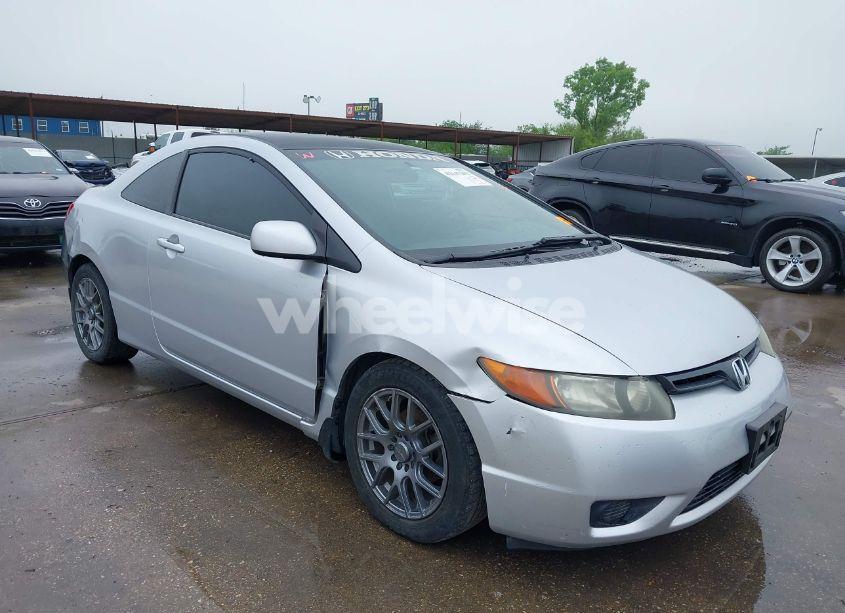 2008 Honda Civic LX (VIN 2HGFG12638H571150) main photo