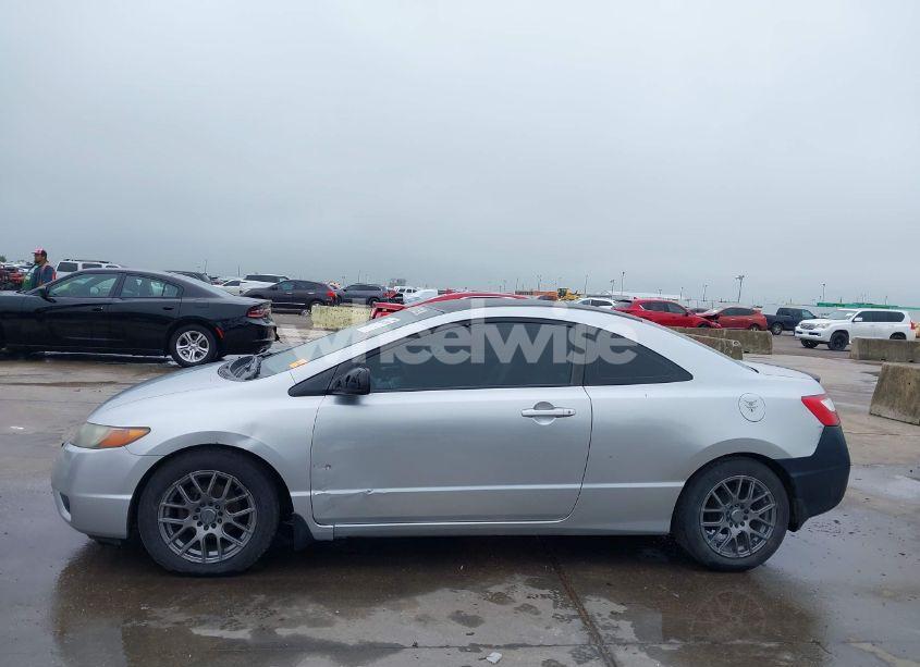 Photo 14 of 2008 Honda Civic LX (VIN 2HGFG12638H571150)