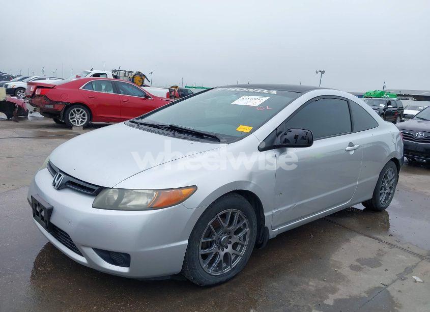 Photo 2 of 2008 Honda Civic LX (VIN 2HGFG12638H571150)