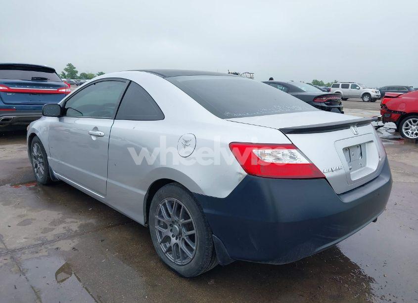 Photo 3 of 2008 Honda Civic LX (VIN 2HGFG12638H571150)
