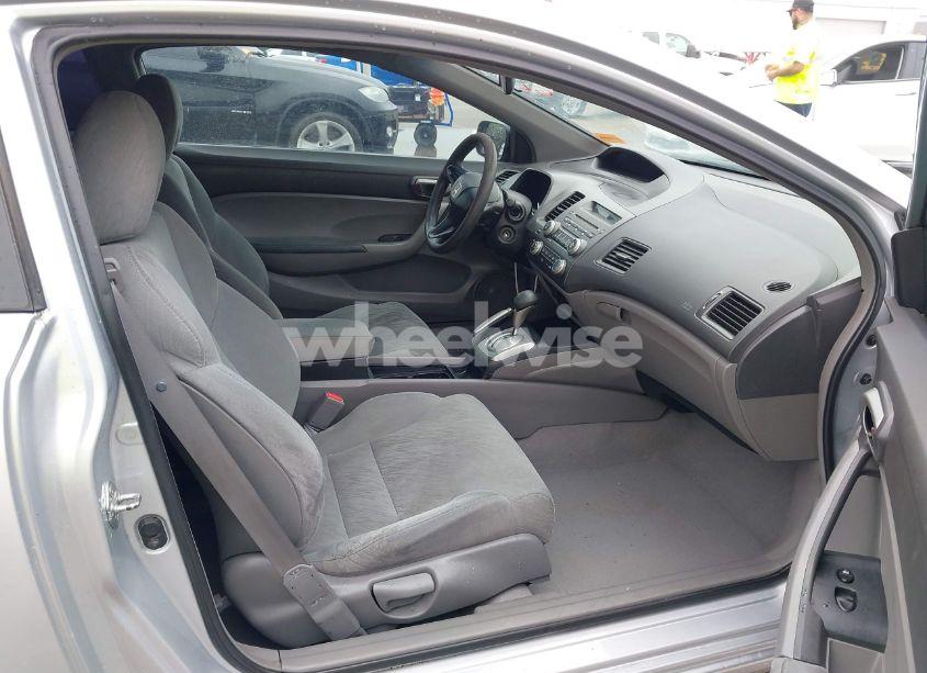 Photo 5 of 2008 Honda Civic LX (VIN 2HGFG12638H571150)