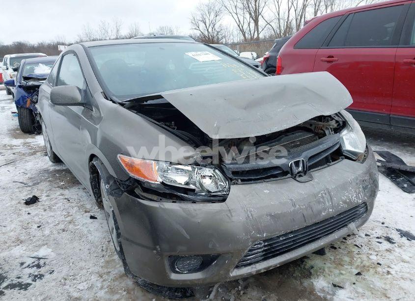 2006 Honda Civic LX (VIN 2HGFG12646H560512) main photo