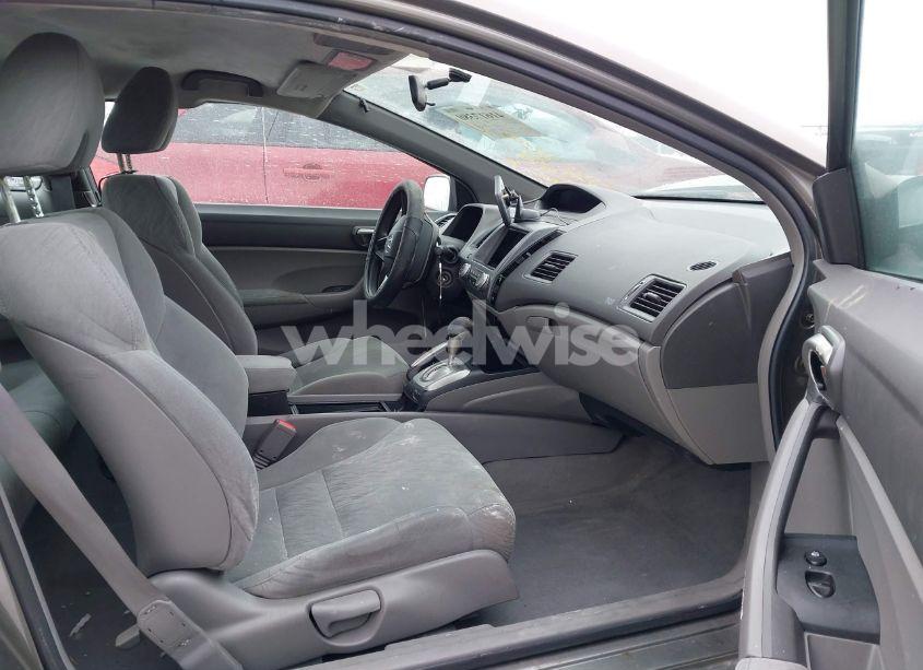 Photo 5 of 2006 Honda Civic LX (VIN 2HGFG12646H560512)