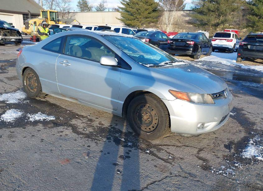 2008 Honda Civic LX (VIN 2HGFG12648H568662) main photo
