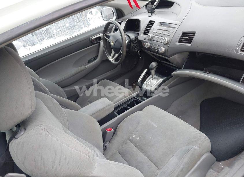 Photo 5 of 2009 Honda Civic LX (VIN 2HGFG12649H540457)