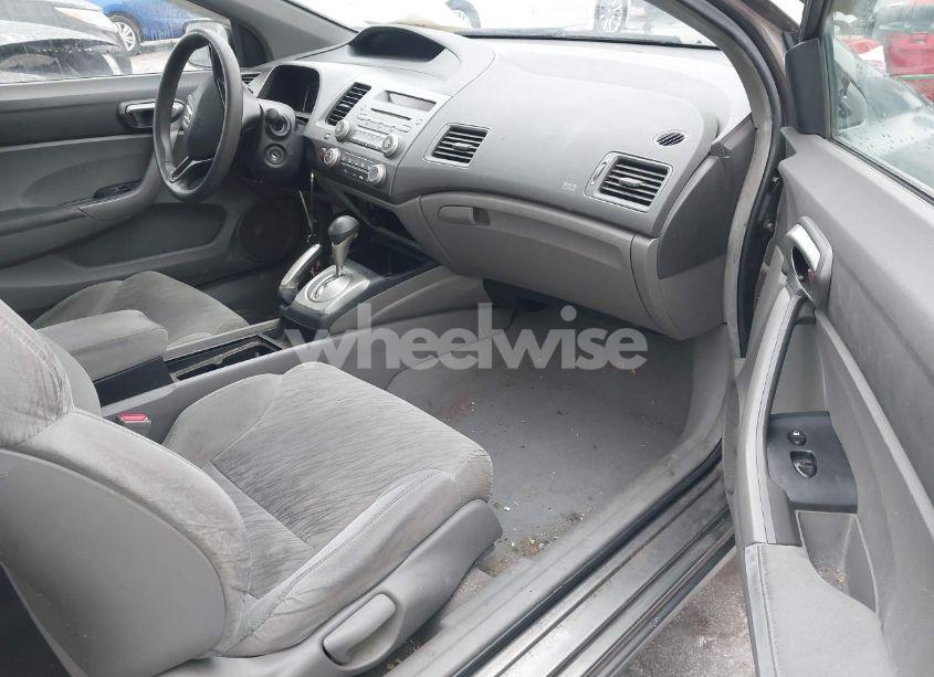 Photo 5 of 2006 Honda Civic LX (VIN 2HGFG12656H522951)