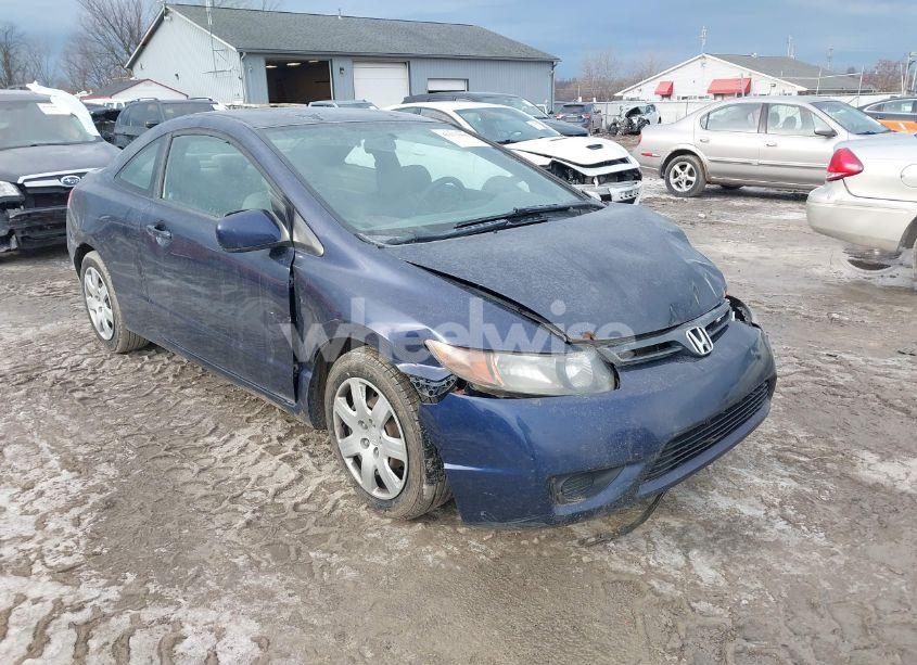 2008 Honda Civic LX (VIN 2HGFG12658H558562) main photo