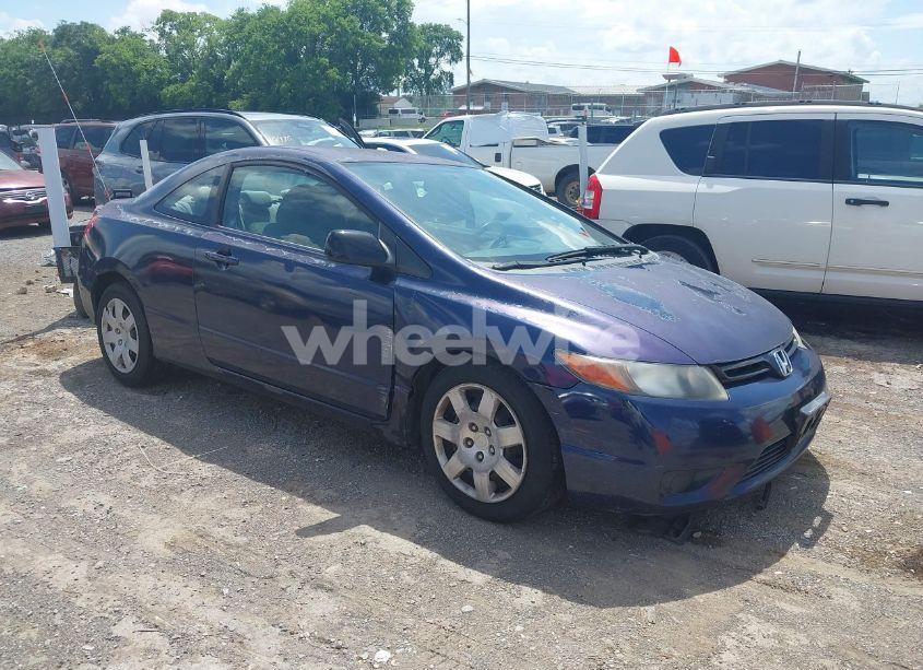 2008 Honda Civic LX (VIN 2HGFG12658H582151) main photo