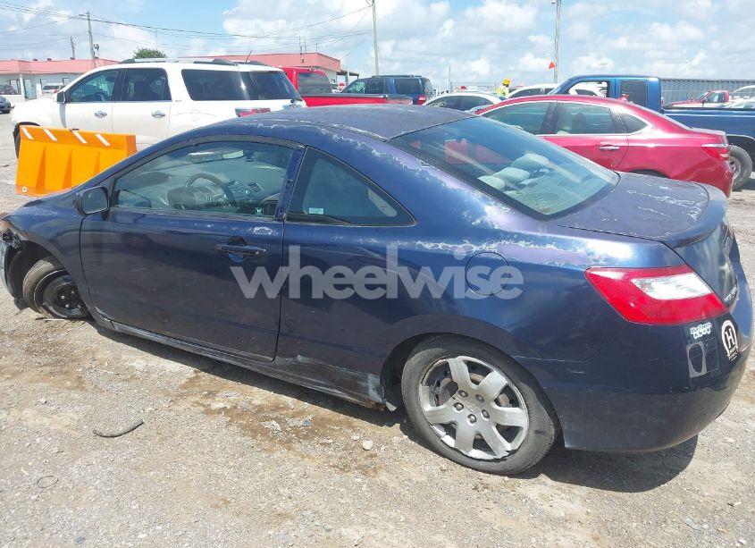 Photo 3 of 2008 Honda Civic LX (VIN 2HGFG12658H582151)