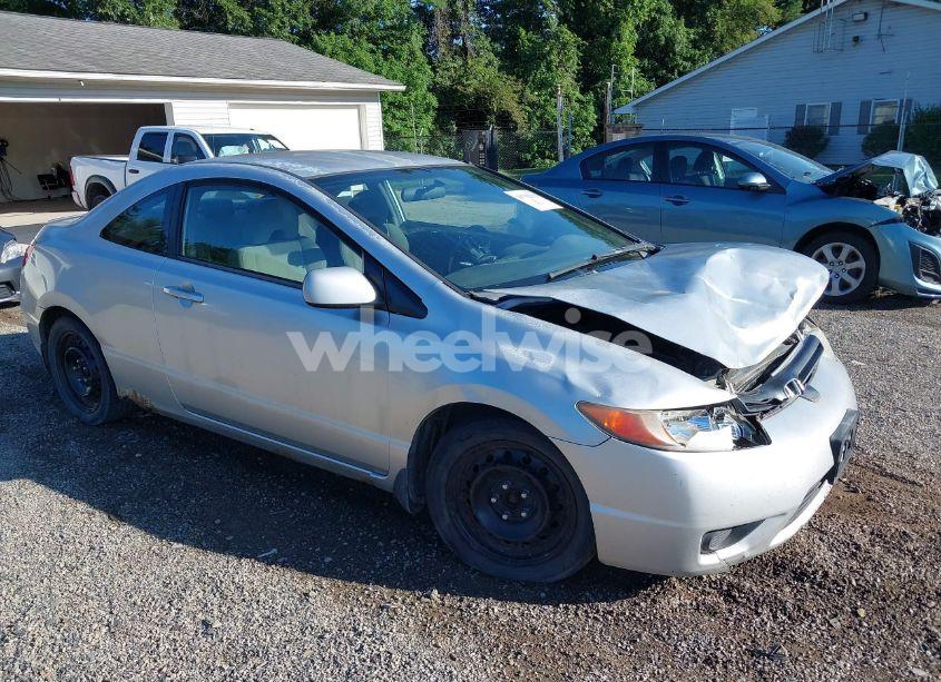 2006 Honda Civic LX (VIN 2HGFG12666H558745) main photo