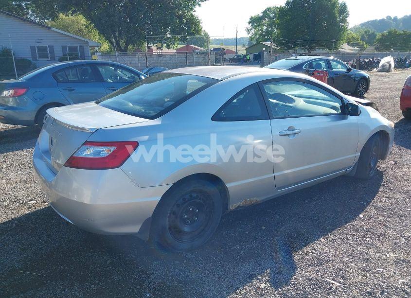 Photo 4 of 2006 Honda Civic LX (VIN 2HGFG12666H558745)