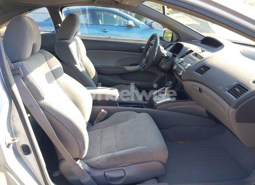 Photo 5 of 2006 Honda Civic LX (VIN 2HGFG12666H558745)