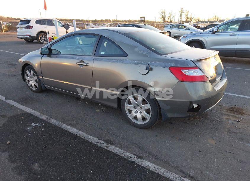 Photo 3 of 2007 Honda Civic LX (VIN 2HGFG12667H558133)