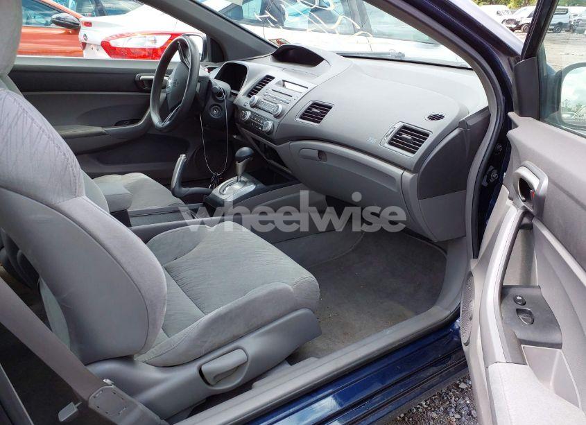 Photo 5 of 2008 Honda Civic LX (VIN 2HGFG12668H501772)