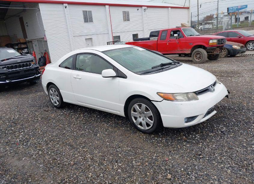 2008 Honda Civic LX (VIN 2HGFG12668H580277) main photo