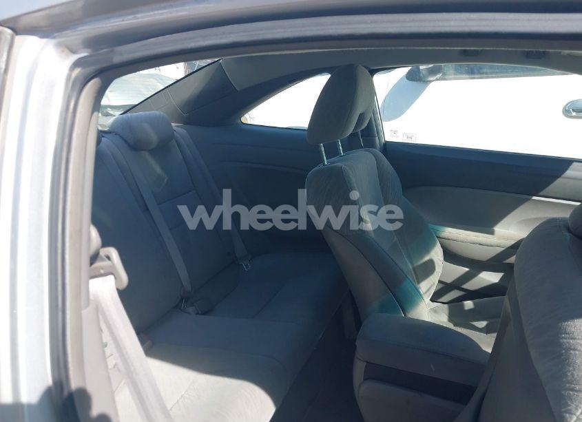 Photo 8 of 2006 Honda Civic LX (VIN 2HGFG12676H553702)