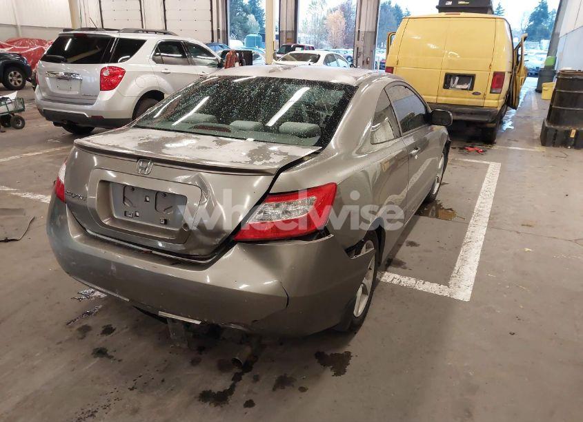 Photo 4 of 2007 Honda Civic LX (VIN 2HGFG12677H500421)