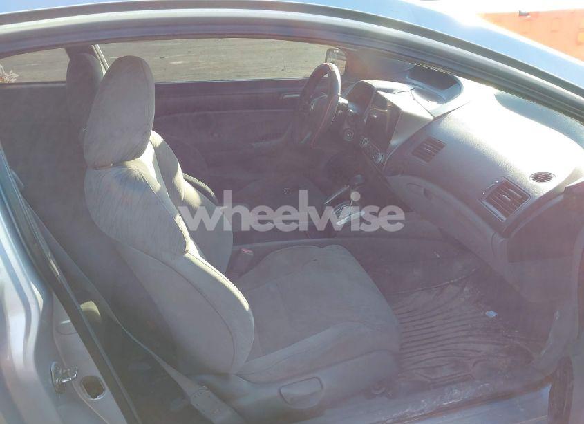 Photo 5 of 2007 Honda Civic LX (VIN 2HGFG12677H513010)