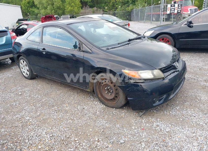 2007 Honda Civic LX (VIN 2HGFG12677H513699) main photo