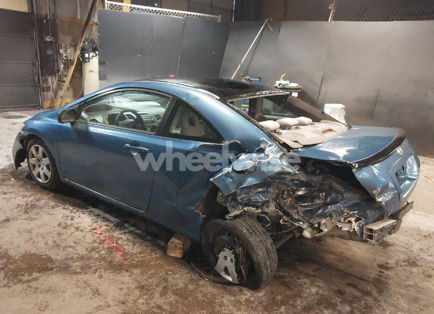 Photo 3 of 2007 Honda Civic LX (VIN 2HGFG12677H525755)