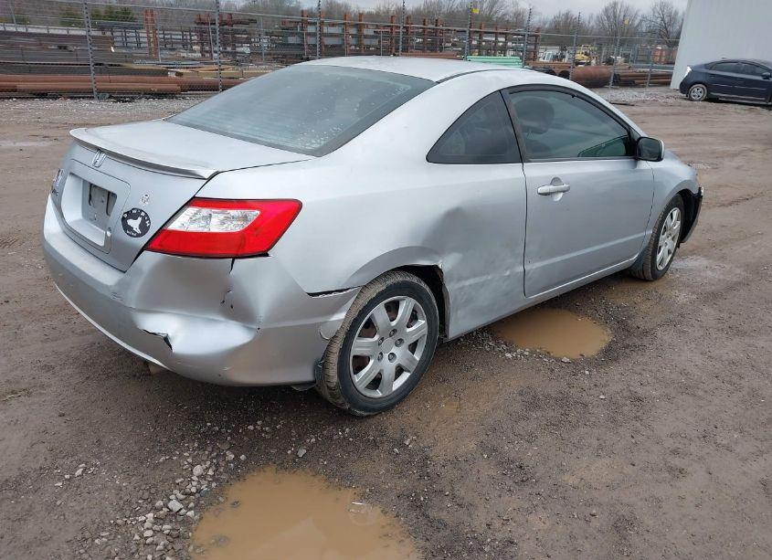 Photo 4 of 2007 Honda Civic LX (VIN 2HGFG12677H567830)