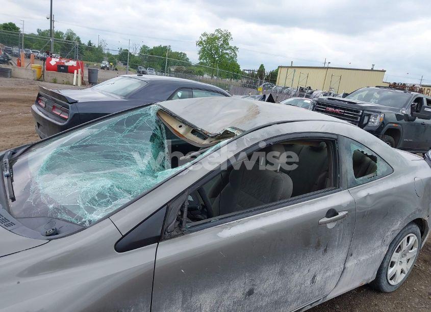 Photo 6 of 2007 Honda Civic LX (VIN 2HGFG12677H580254)