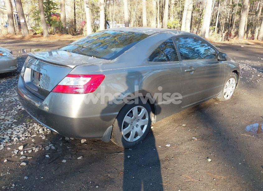 Photo 4 of 2006 Honda Civic LX (VIN 2HGFG12686H581895)