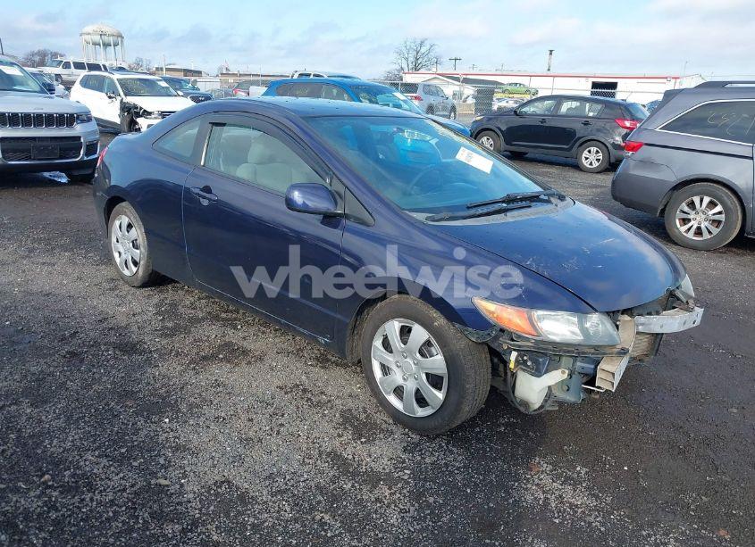 2007 Honda Civic LX (VIN 2HGFG12687H530530) main photo