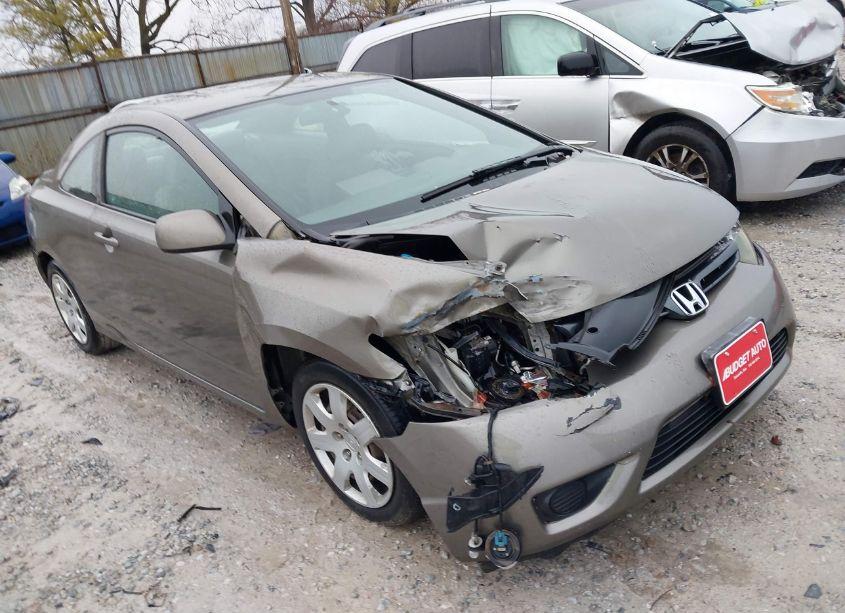 2008 Honda Civic LX (VIN 2HGFG12688H500249) main photo
