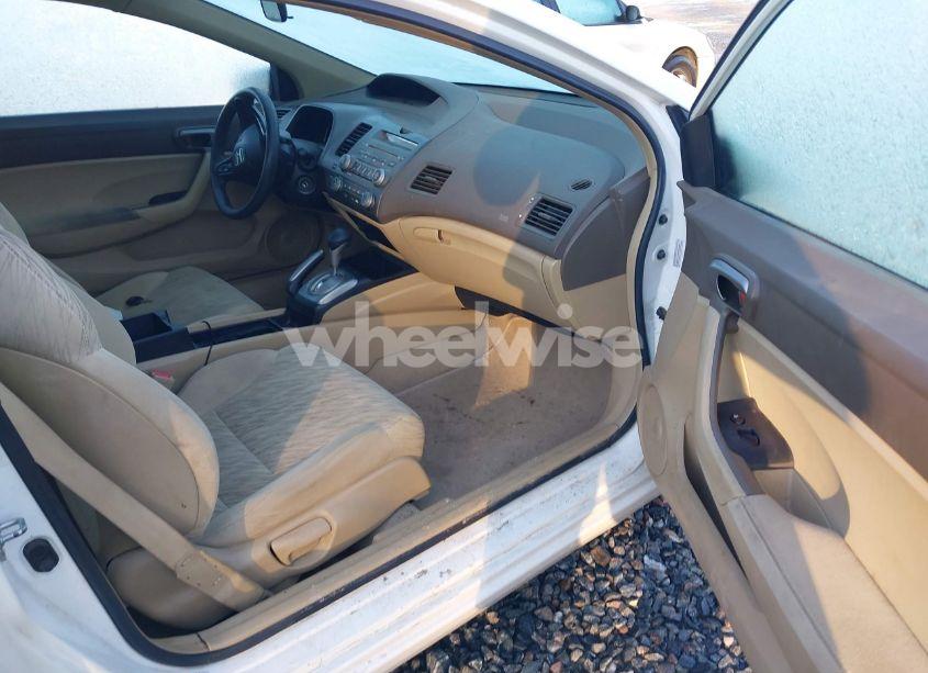 Photo 5 of 2008 Honda Civic LX (VIN 2HGFG12688H533381)
