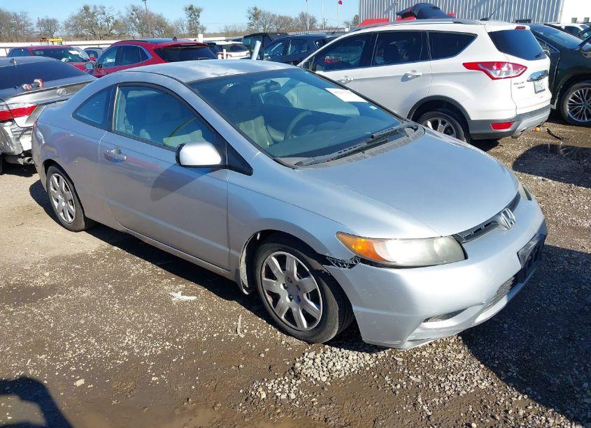 2008 Honda Civic LX (VIN 2HGFG12688H545448) main photo