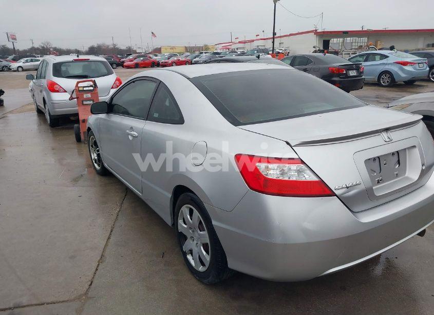 Photo 3 of 2008 Honda Civic LX (VIN 2HGFG12688H575985)