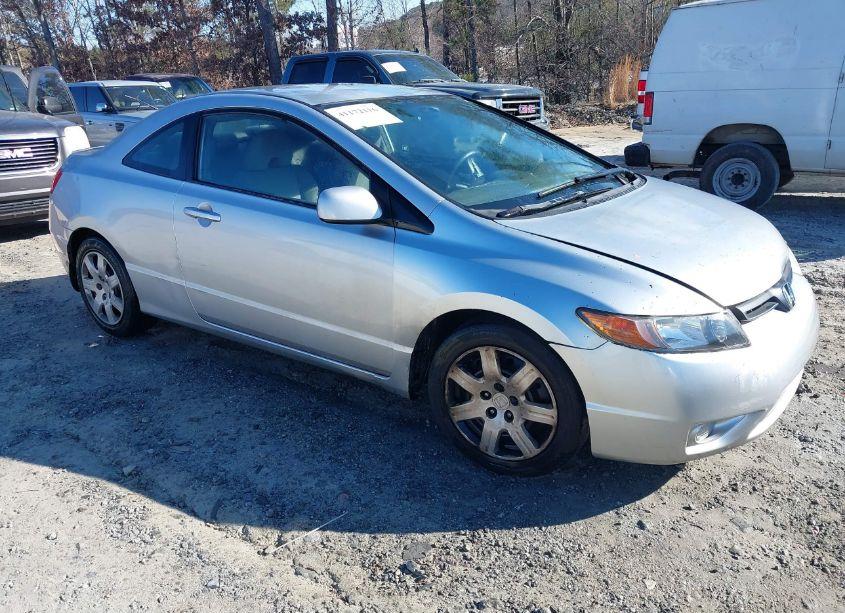 2008 Honda Civic LX (VIN 2HGFG12688H578904) main photo