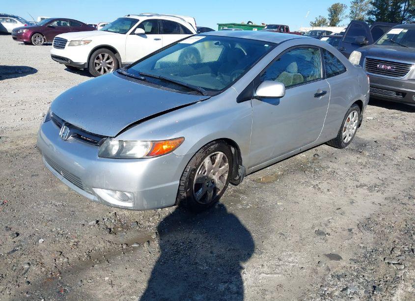 Photo 2 of 2008 Honda Civic LX (VIN 2HGFG12688H578904)