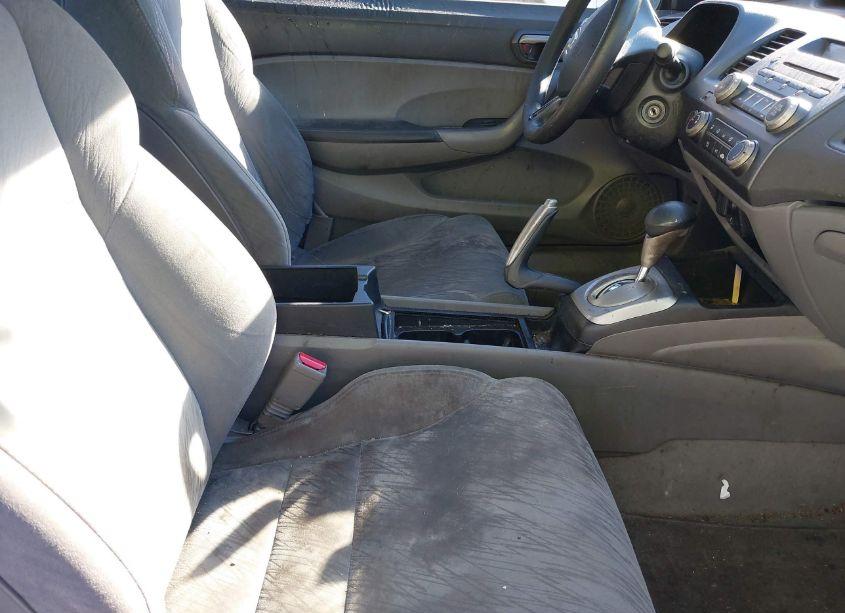 Photo 5 of 2008 Honda Civic LX (VIN 2HGFG12688H578904)