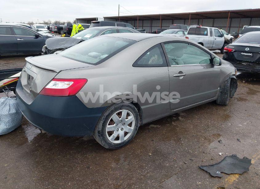Photo 4 of 2007 Honda Civic LX (VIN 2HGFG12697H500470)