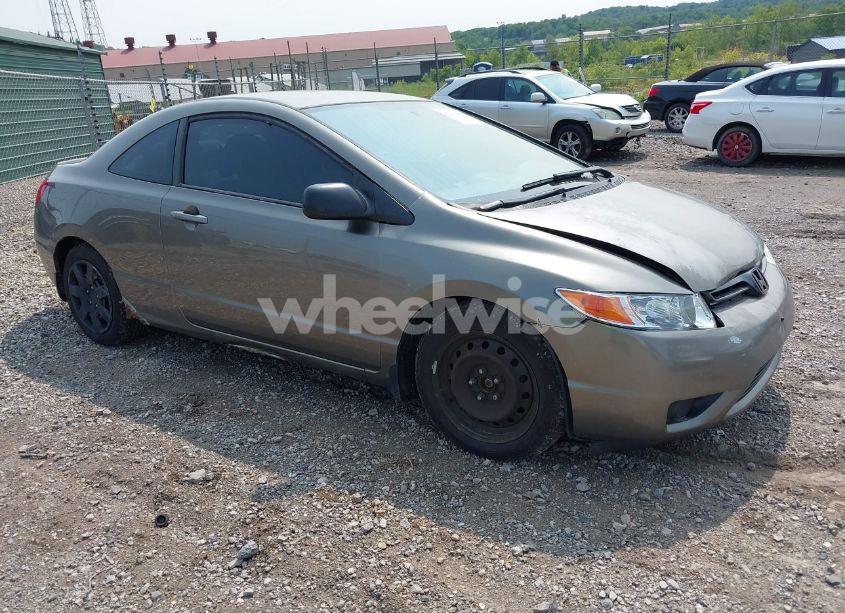 2007 Honda Civic LX (VIN 2HGFG12697H507841) main photo