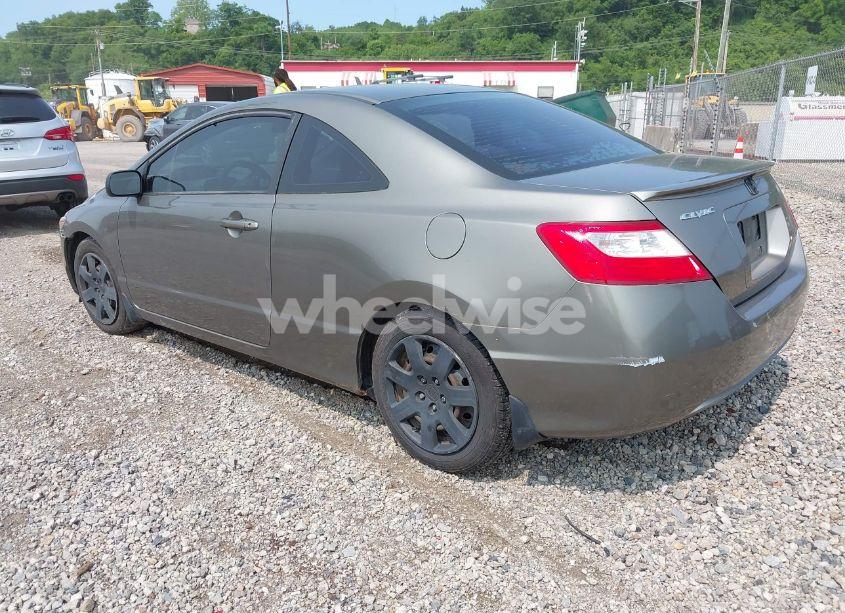 Photo 3 of 2007 Honda Civic LX (VIN 2HGFG12697H507841)