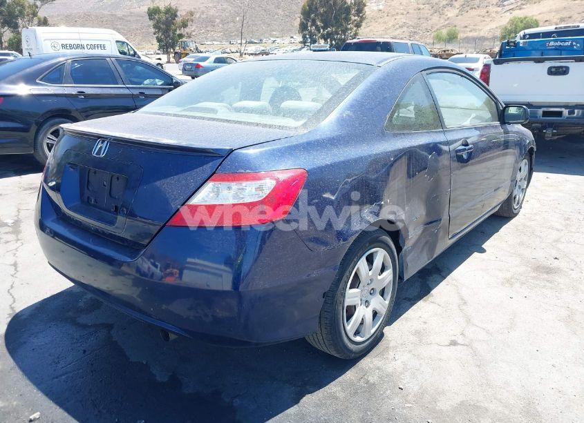 Photo 4 of 2007 Honda Civic LX (VIN 2HGFG12697H515566)