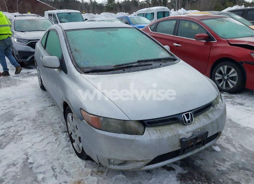 2008 Honda Civic LX (VIN 2HGFG12698H505931) main photo