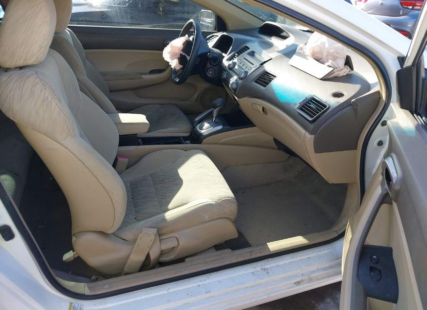 Photo 5 of 2008 Honda Civic LX (VIN 2HGFG12698H548777)