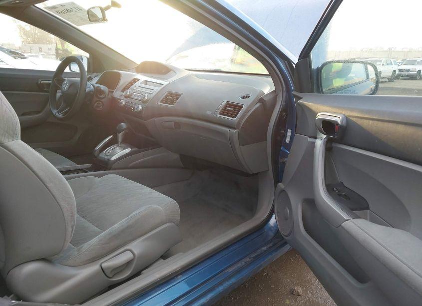 Photo 5 of 2008 Honda Civic LX (VIN 2HGFG12698H570570)