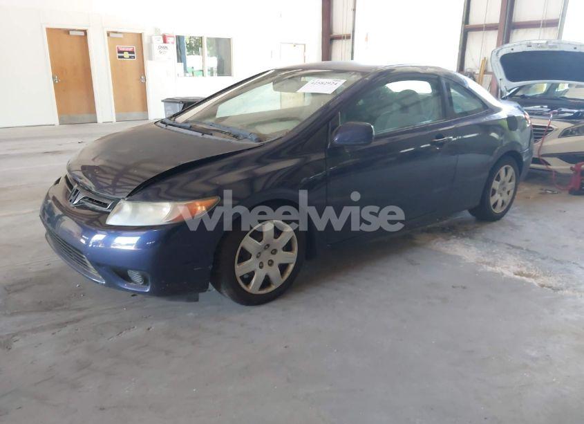 Photo 2 of 2008 Honda Civic LX (VIN 2HGFG12698H576868)