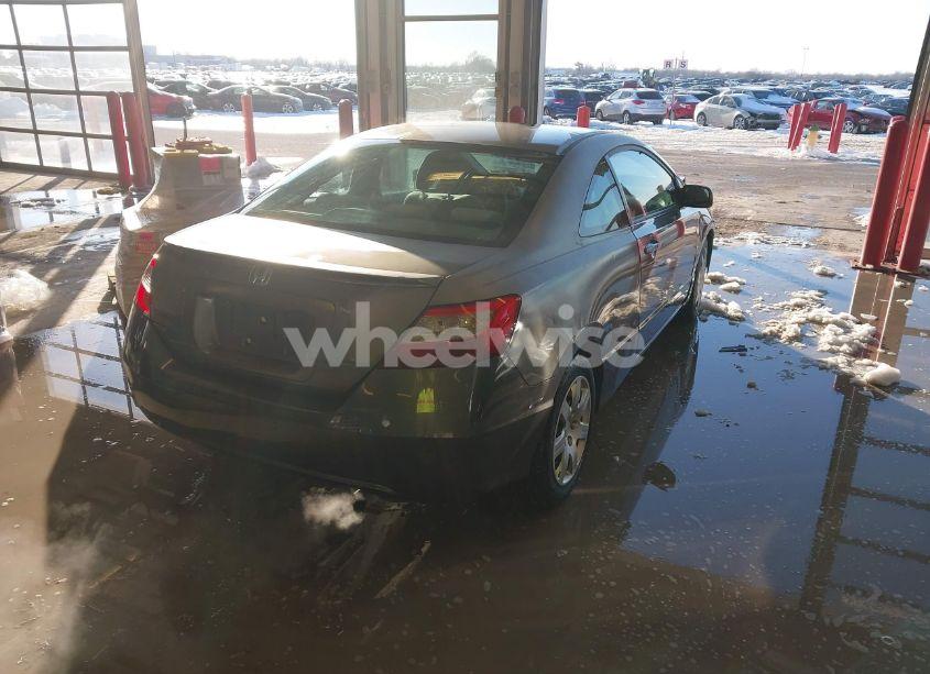 Photo 4 of 2009 Honda Civic LX (VIN 2HGFG12699H513738)