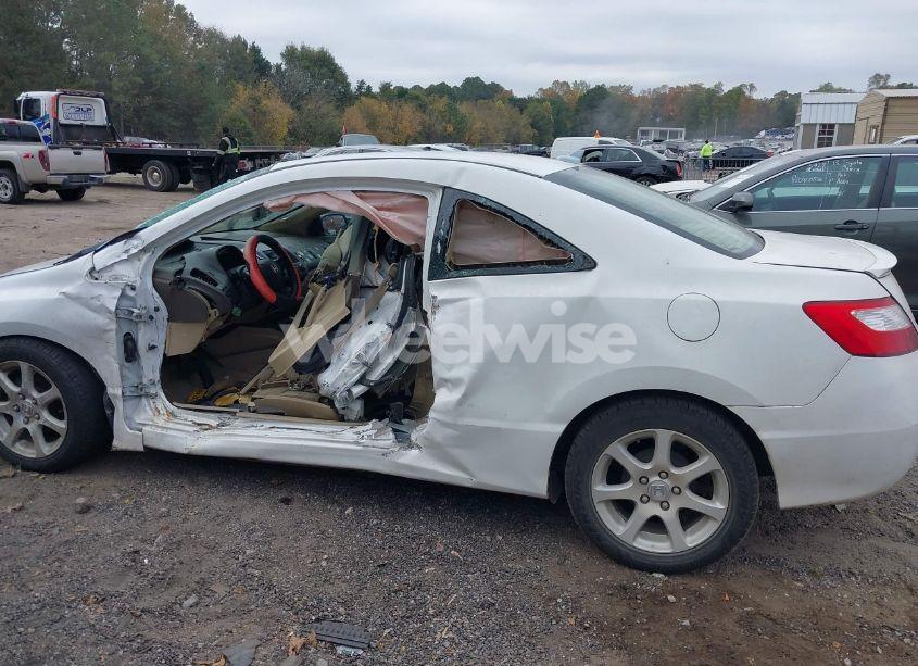 Photo 6 of 2007 Honda Civic LX (VIN 2HGFG126X7H556319)