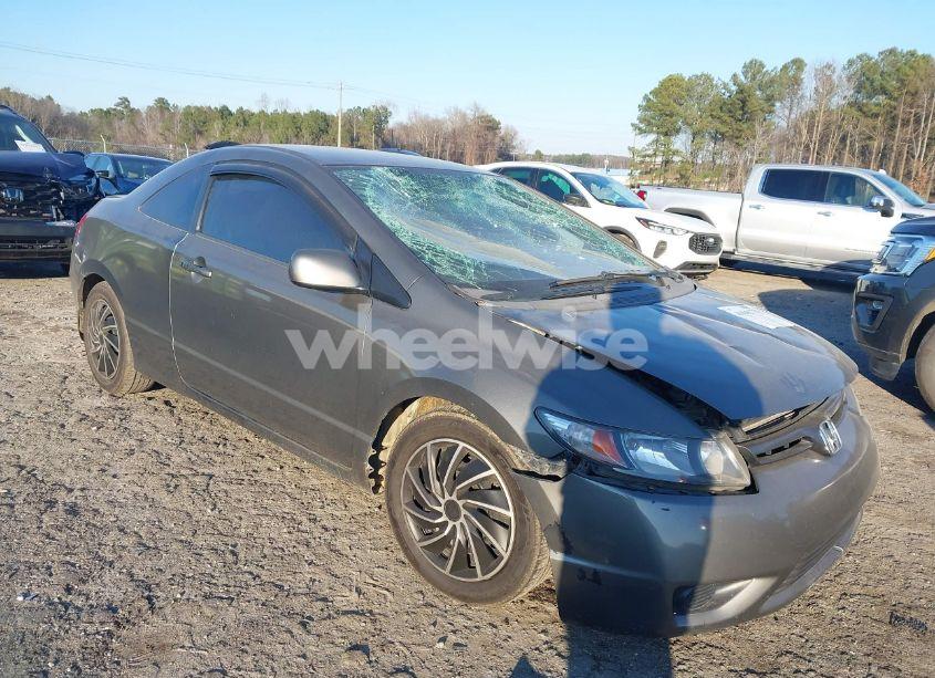 2008 Honda Civic LX (VIN 2HGFG126X8H562302) main photo
