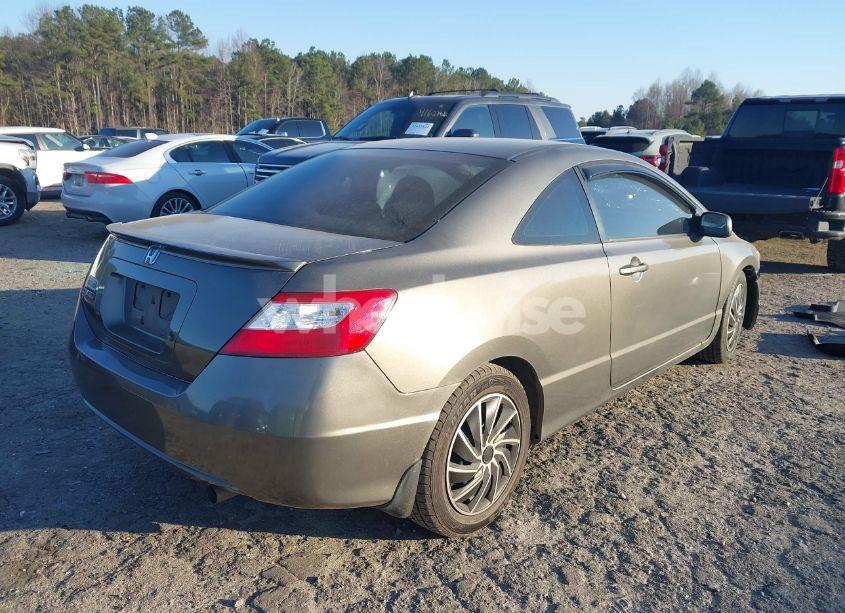 Photo 4 of 2008 Honda Civic LX (VIN 2HGFG126X8H562302)
