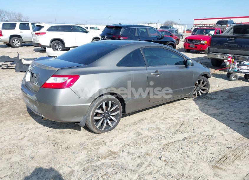 Photo 4 of 2008 Honda Civic LX (VIN 2HGFG126X8H577902)